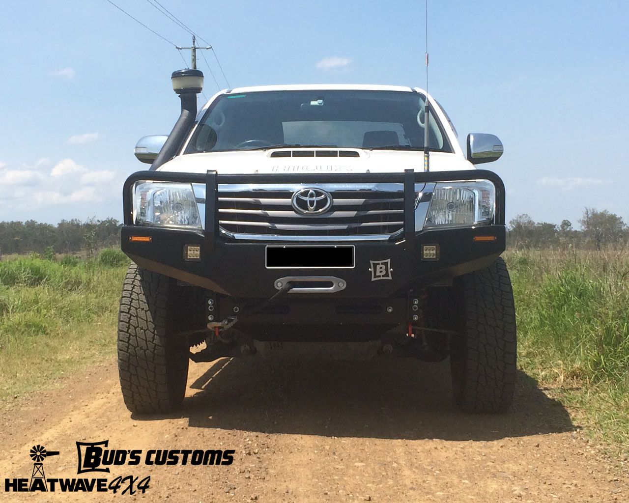 Buds_Customs_N70_11_Outback_Bullbar_03